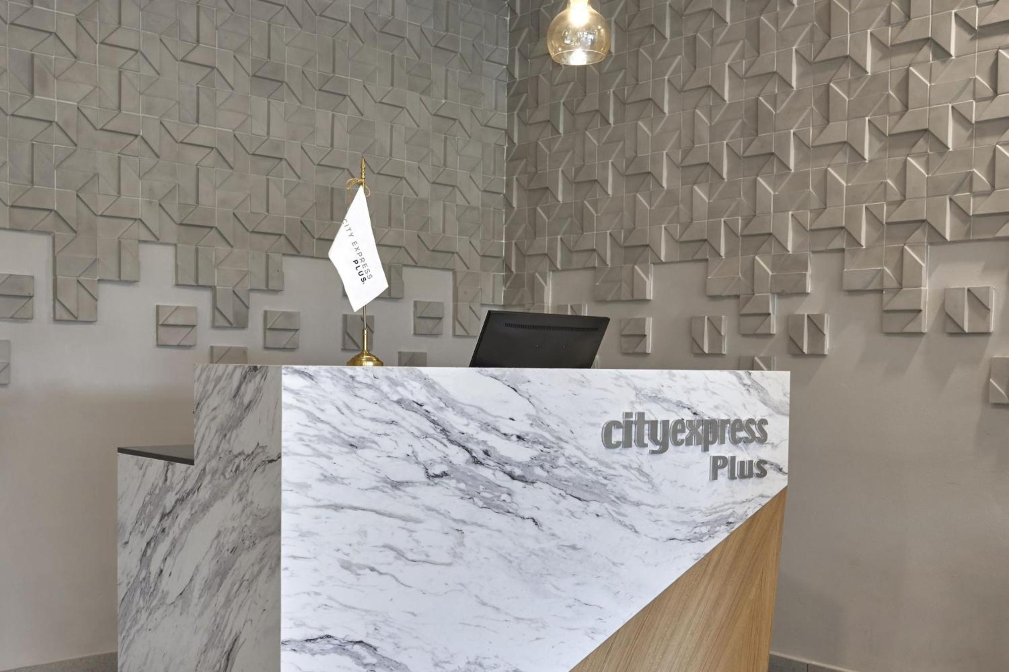 City Express Plus By Marriott Cancun Aeropuerto Riviera Ngoại thất bức ảnh