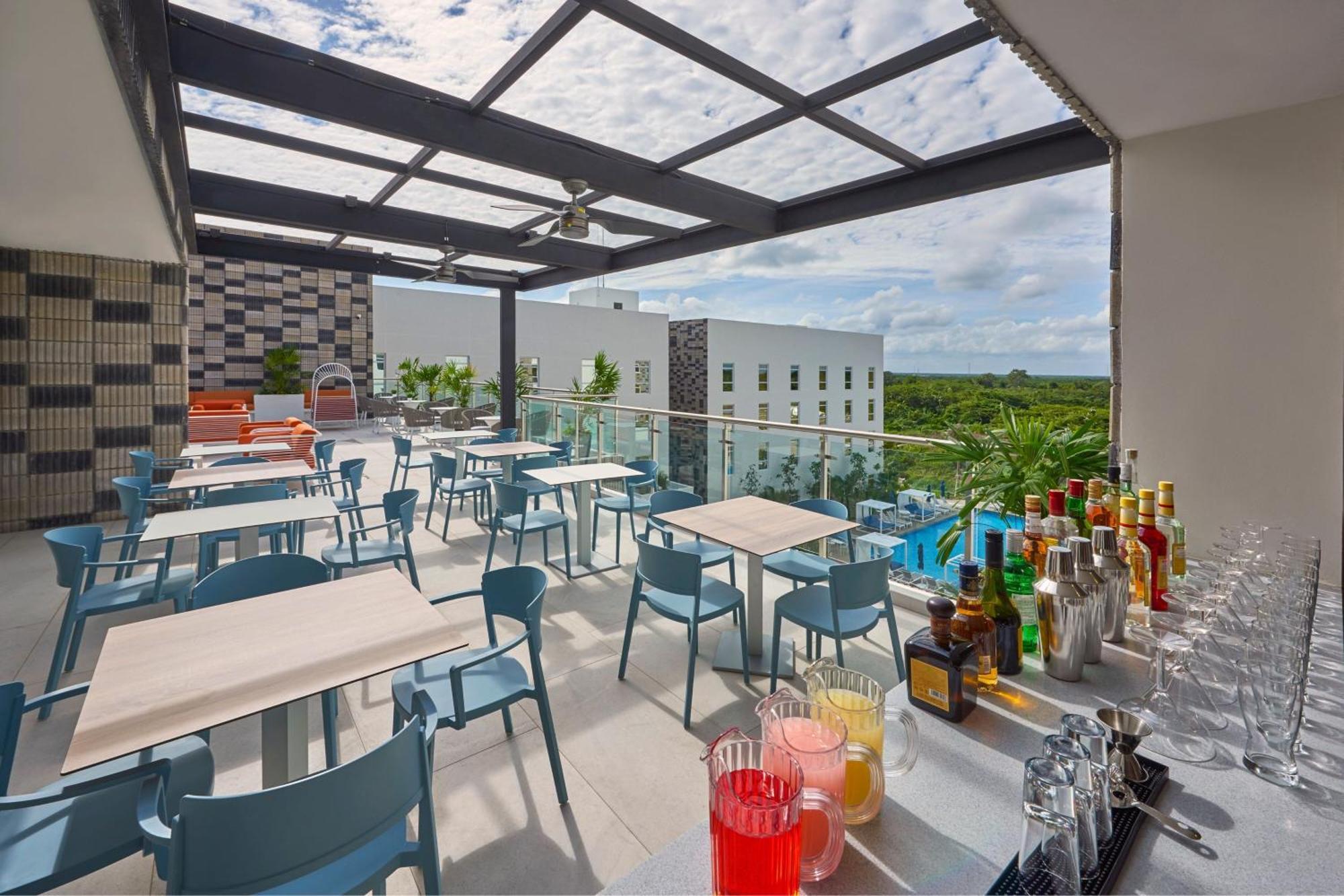 City Express Plus By Marriott Cancun Aeropuerto Riviera Ngoại thất bức ảnh