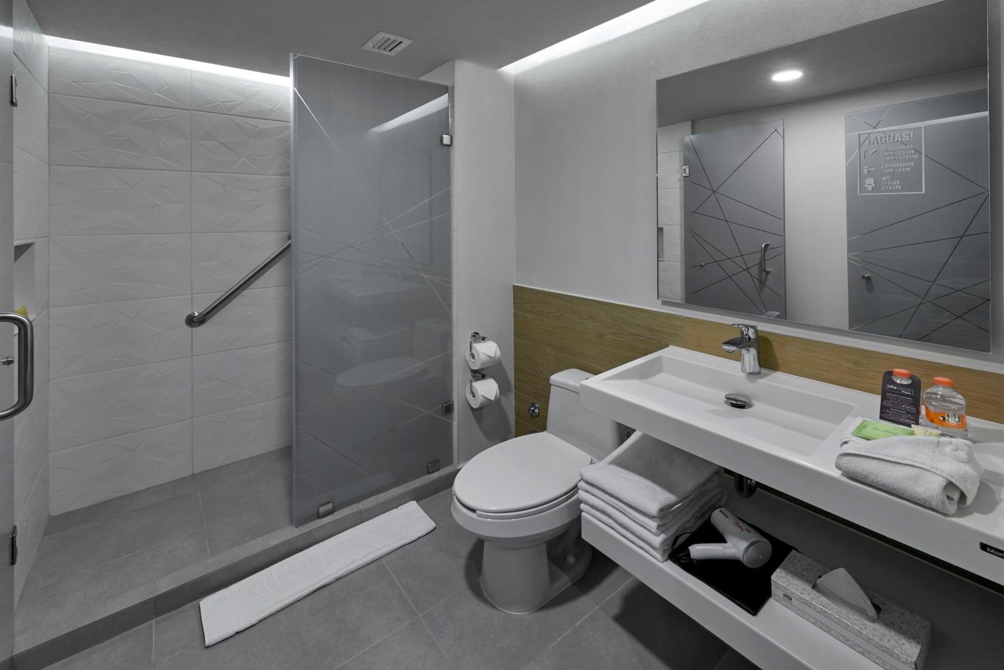 City Express Plus By Marriott Cancun Aeropuerto Riviera Ngoại thất bức ảnh
