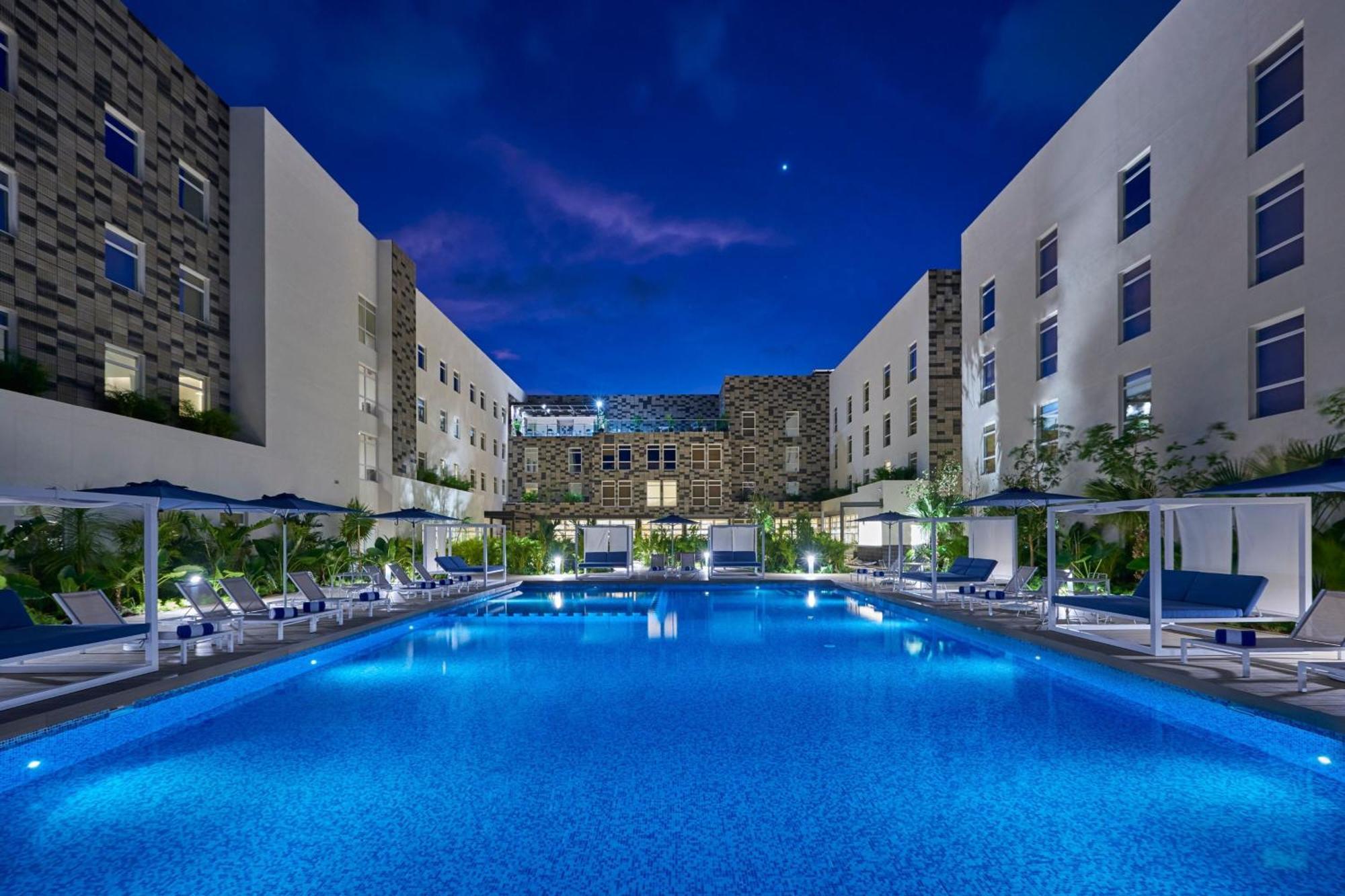 City Express Plus By Marriott Cancun Aeropuerto Riviera Ngoại thất bức ảnh
