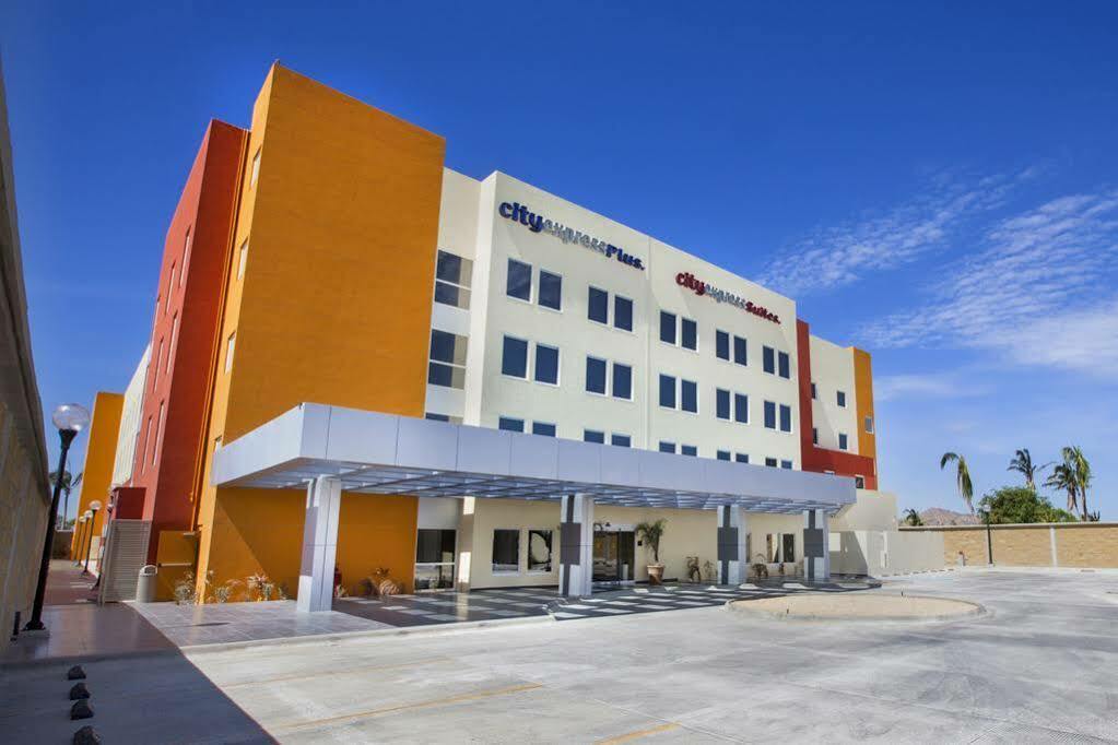 City Express Plus By Marriott Cancun Aeropuerto Riviera Ngoại thất bức ảnh